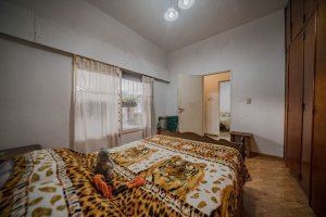 7-room house with patio and garage