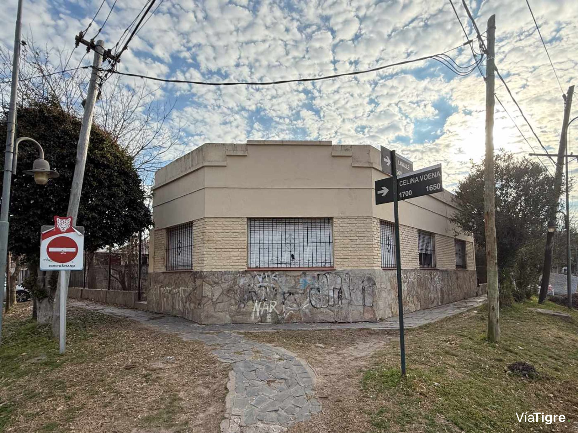 Venta Casa 3 dorm. excelente ubicación El Talar