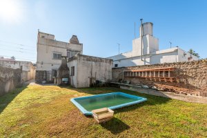 Sale: 2-room Apartment, Boulogne, Ground Floor, Garden, with Car