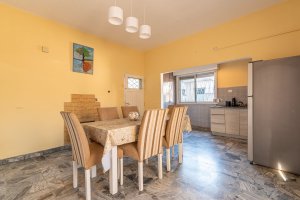 Sale: 2-room Apartment, Boulogne, Ground Floor, Garden, with Car