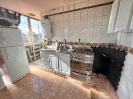 Opportunity! 4-room apartment with garage, San Fernando