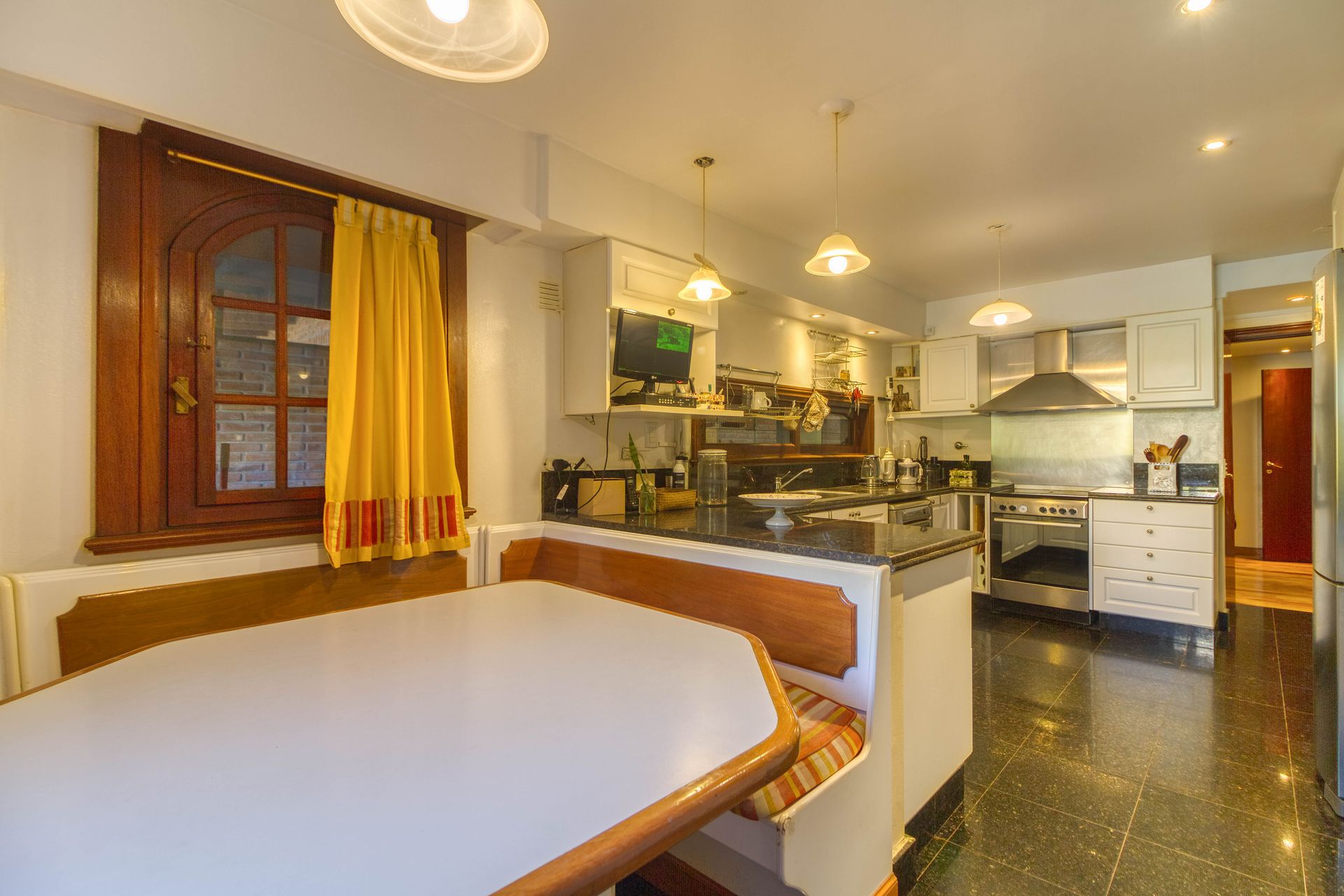 Venta Casa 5 amb. Punta Chica Libert. al río