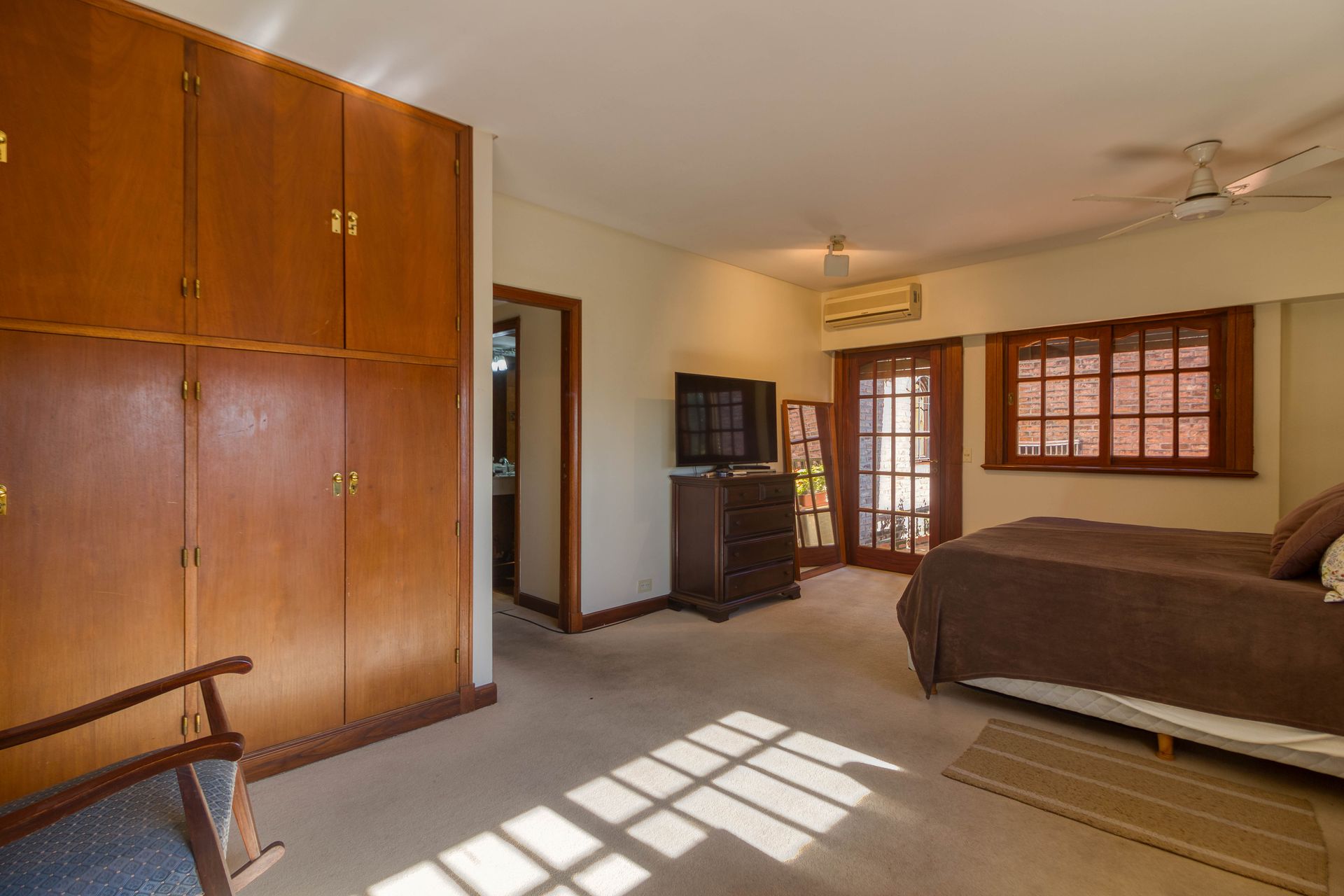 Venta Casa 5 amb. Punta Chica Libert. al río