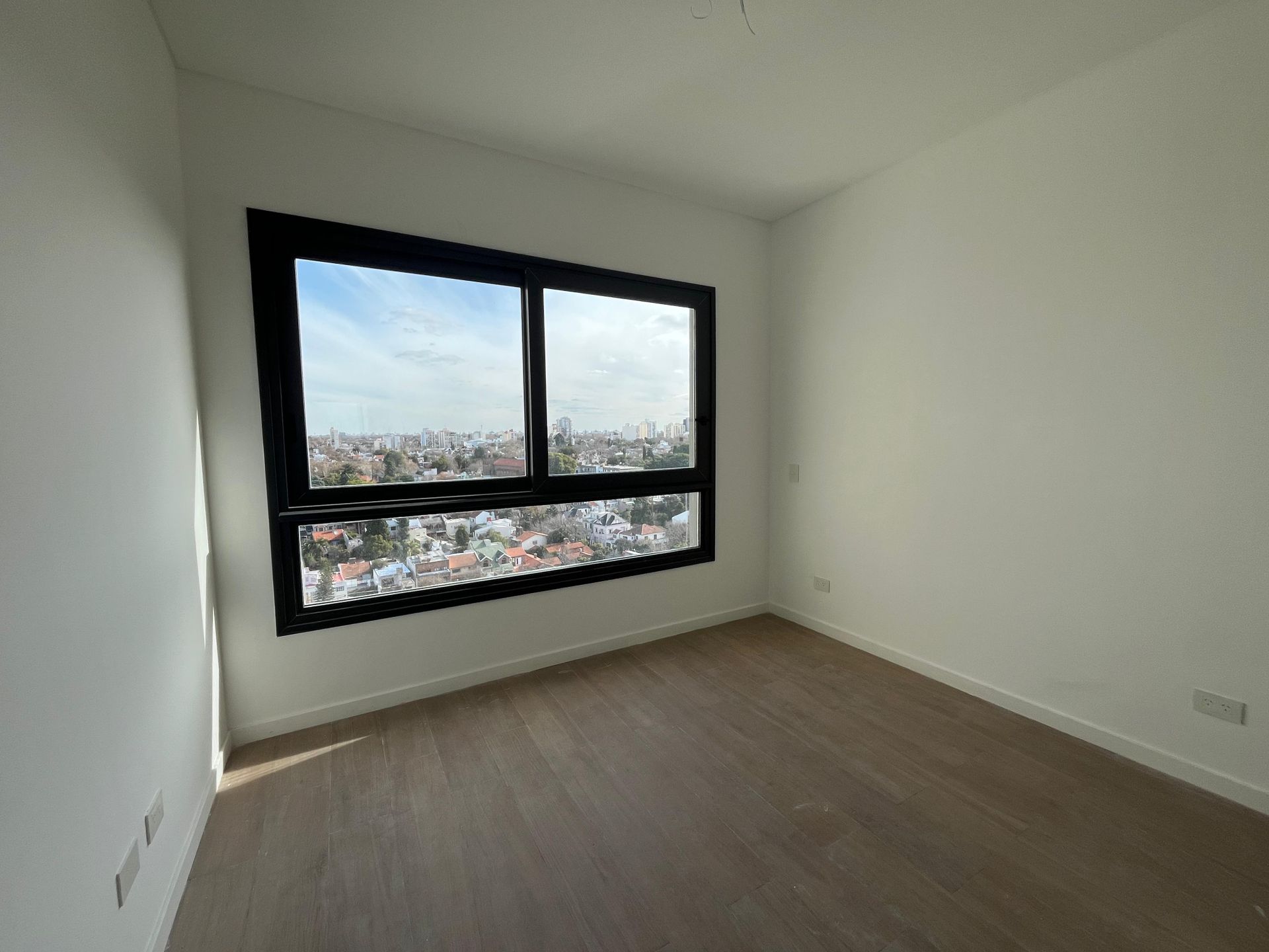 Alquiler 2 Ambientes Cochera A Estrenar Impecable