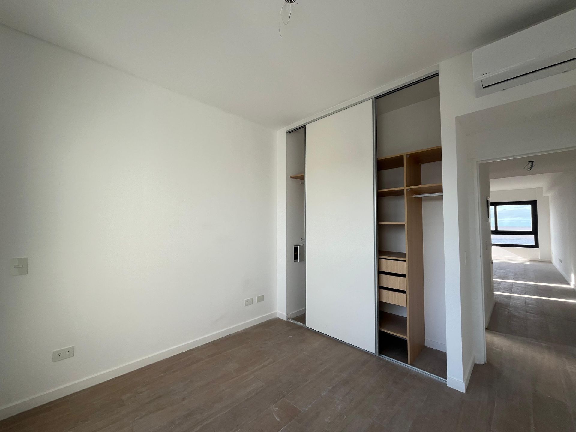 Alquiler 2 Ambientes Cochera A Estrenar Impecable