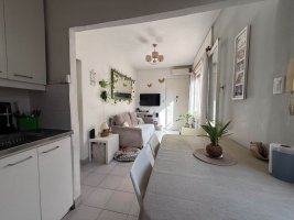 Sale Apartment 3 Rooms with Garage in San Isidro