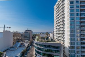 Apartment for Sale: 4 rooms with dependency and garage, V. Lopez