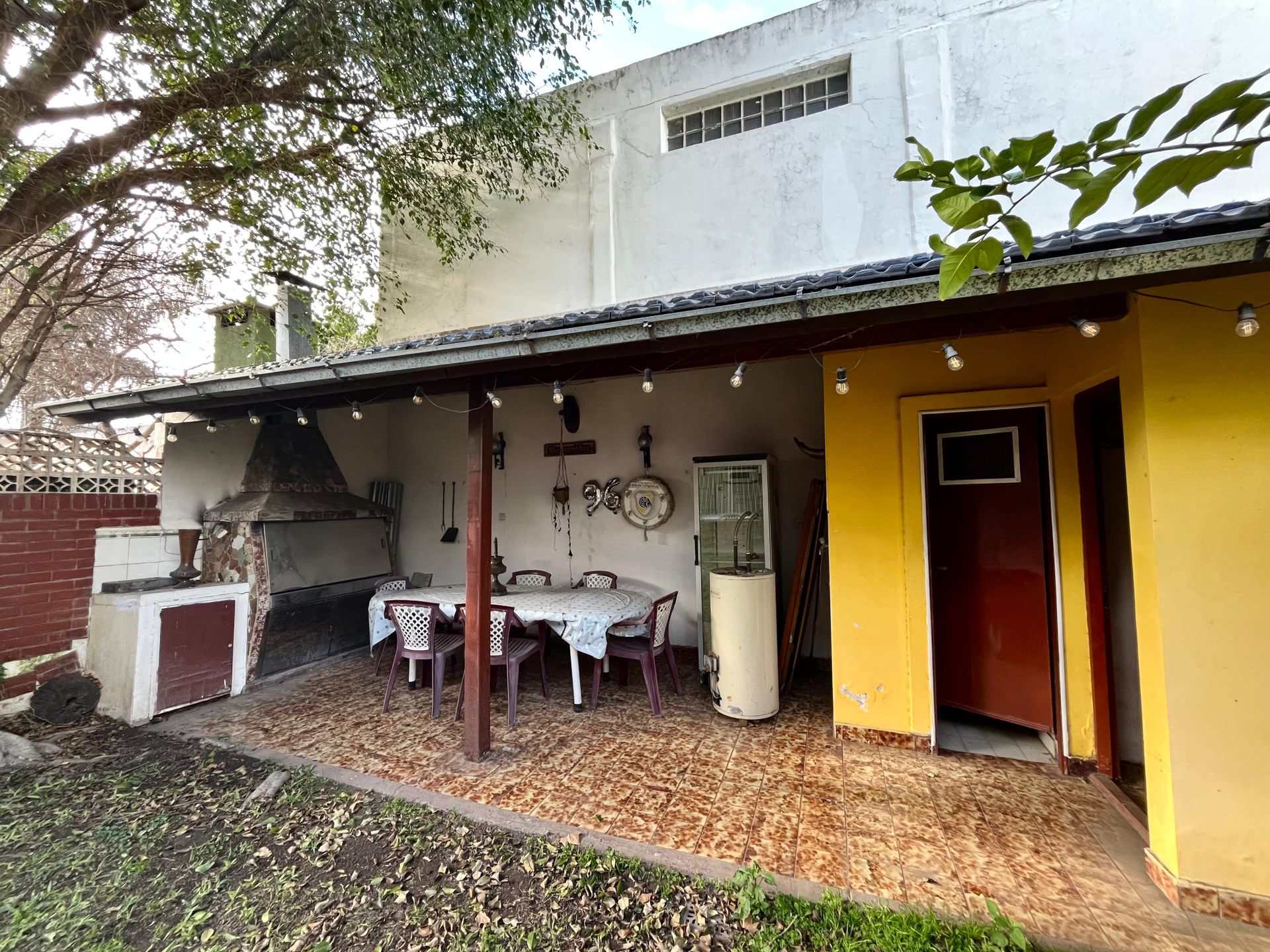 Casa 4 Amb. Con Cochera y Jardín en Munro