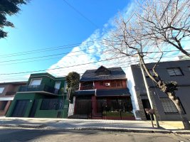 House 4 Rooms with Garage and Garden in Munro