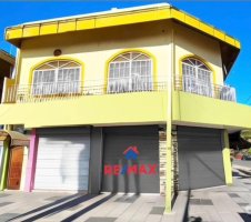 Sale of 3 Apartments + 3 Active Commercial Units