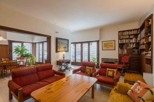 VENTA Casa en San Isidro con gran lote