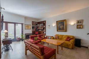 VENTA Casa en San Isidro con gran lote