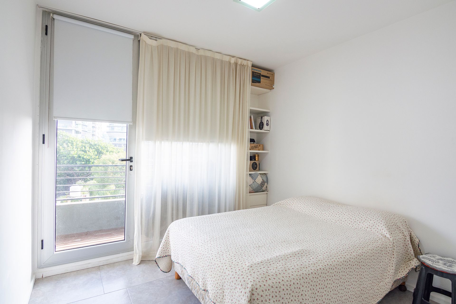 Venta Dpto. 2 Amb. En Vte Lopez Con Balcon Cochera