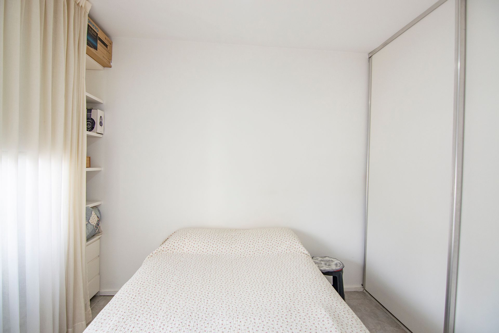 Venta Dpto. 2 Amb. En Vte Lopez Con Balcon Cochera