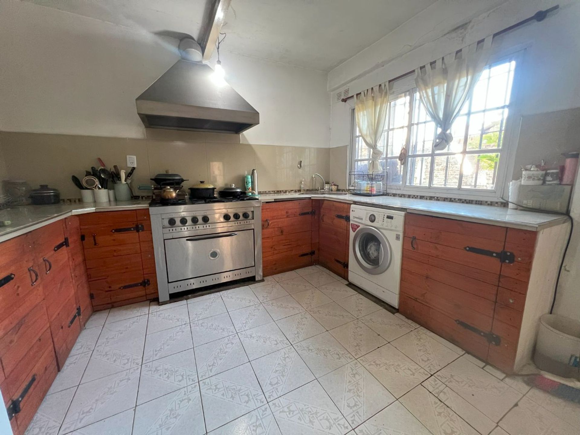 Sale at General Pacheco – Two-Story House on Own Lot