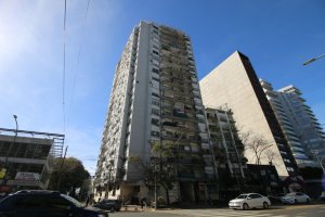Apartment for Sale: 1 Room on Libertador, River View