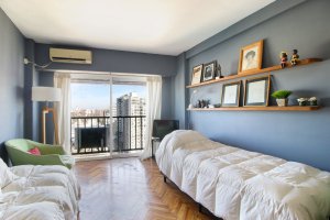 Apartment for Sale: 1 Room on Libertador, River View