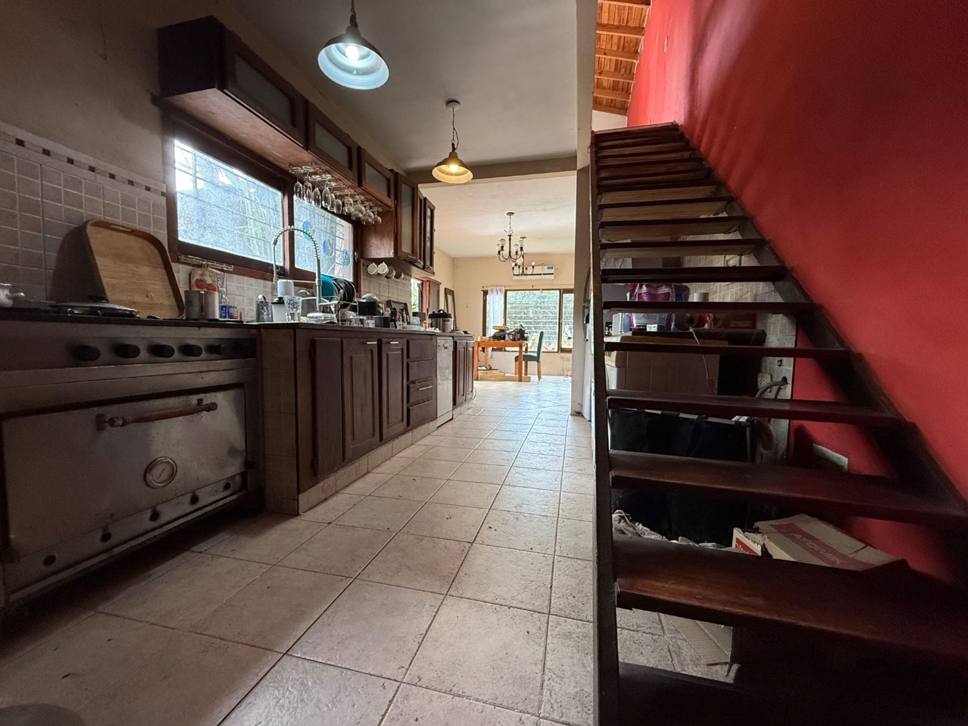 CASA QUINTA BENAVIDEZ. VENTA- 4 ambientes