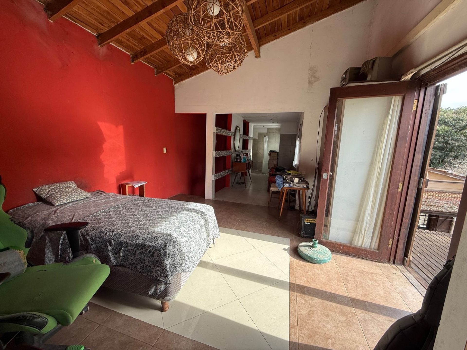 CASA QUINTA BENAVIDEZ. VENTA- 4 ambientes