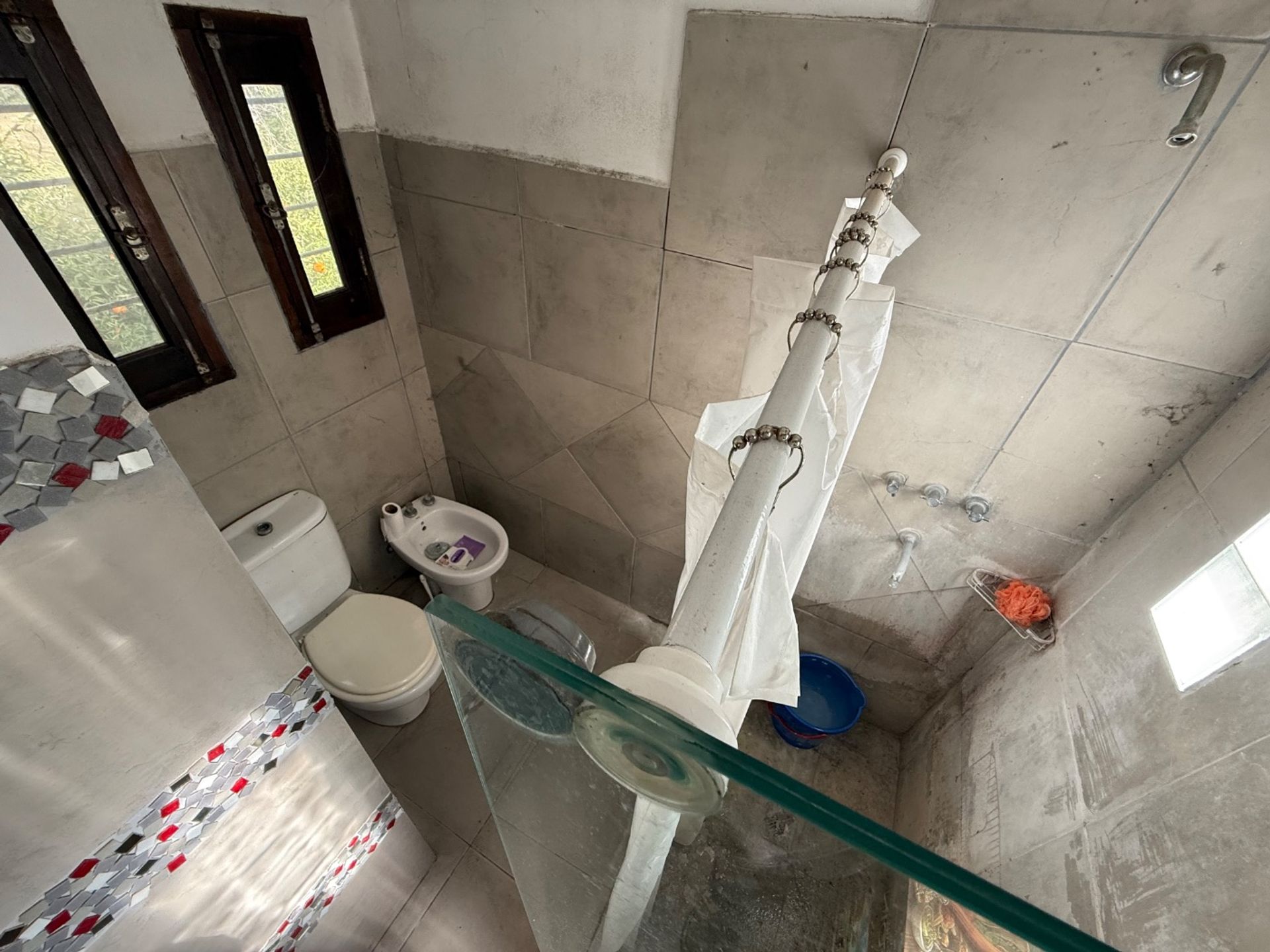 CASA QUINTA BENAVIDEZ. VENTA- 4 ambientes