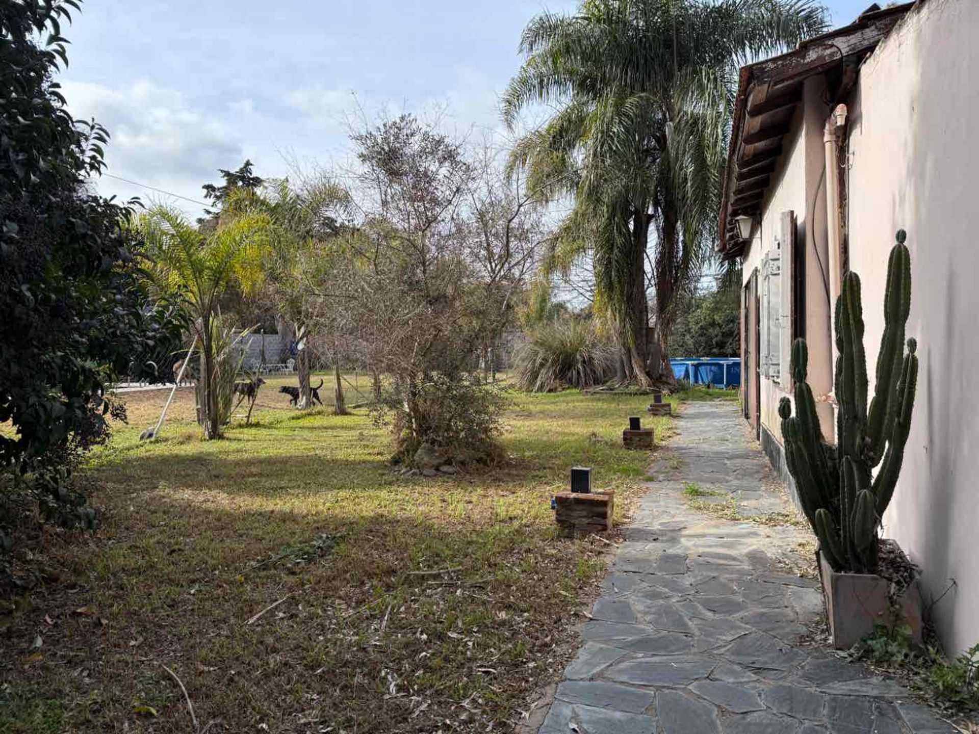 CASA QUINTA BENAVIDEZ. VENTA- 4 ambientes