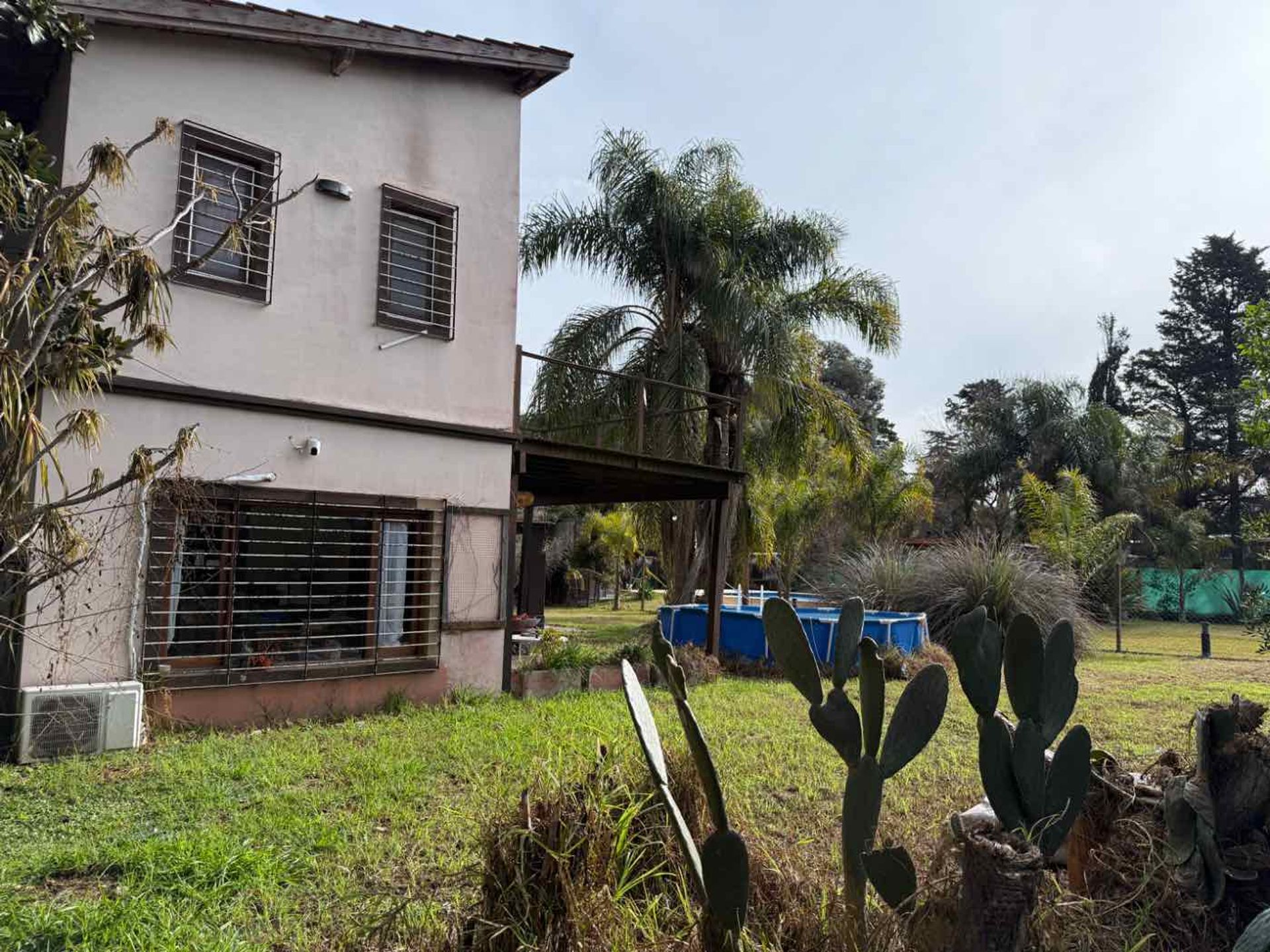 CASA QUINTA BENAVIDEZ. VENTA- 4 ambientes