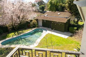 Alquiler Casa Con Jardin, Pileta Y Quincho