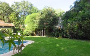 Alquiler Casa Con Jardin, Pileta Y Quincho