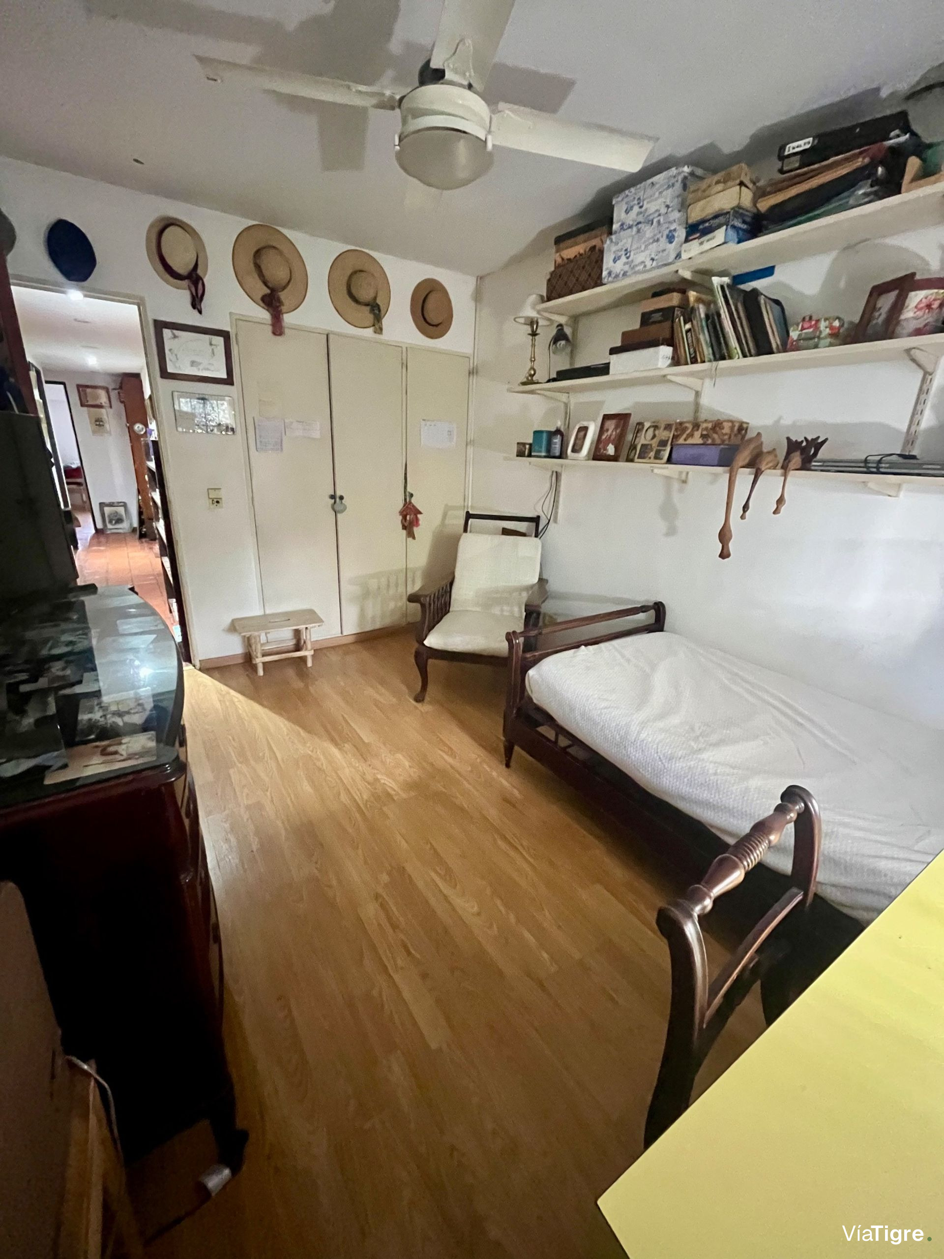 Casa 4 ambientes en venta en Martinez con jardín