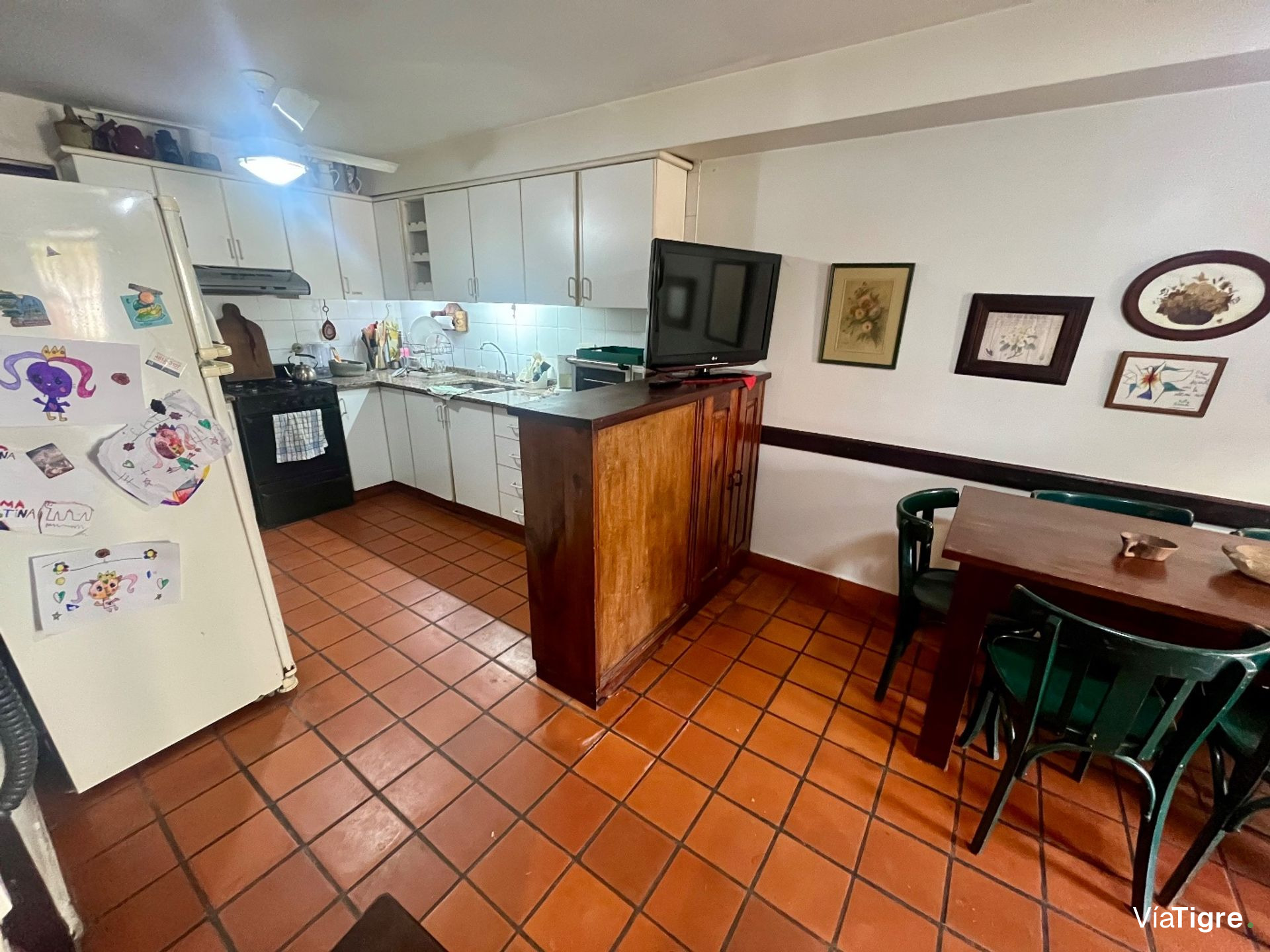 Casa 4 ambientes en venta en Martinez con jardín