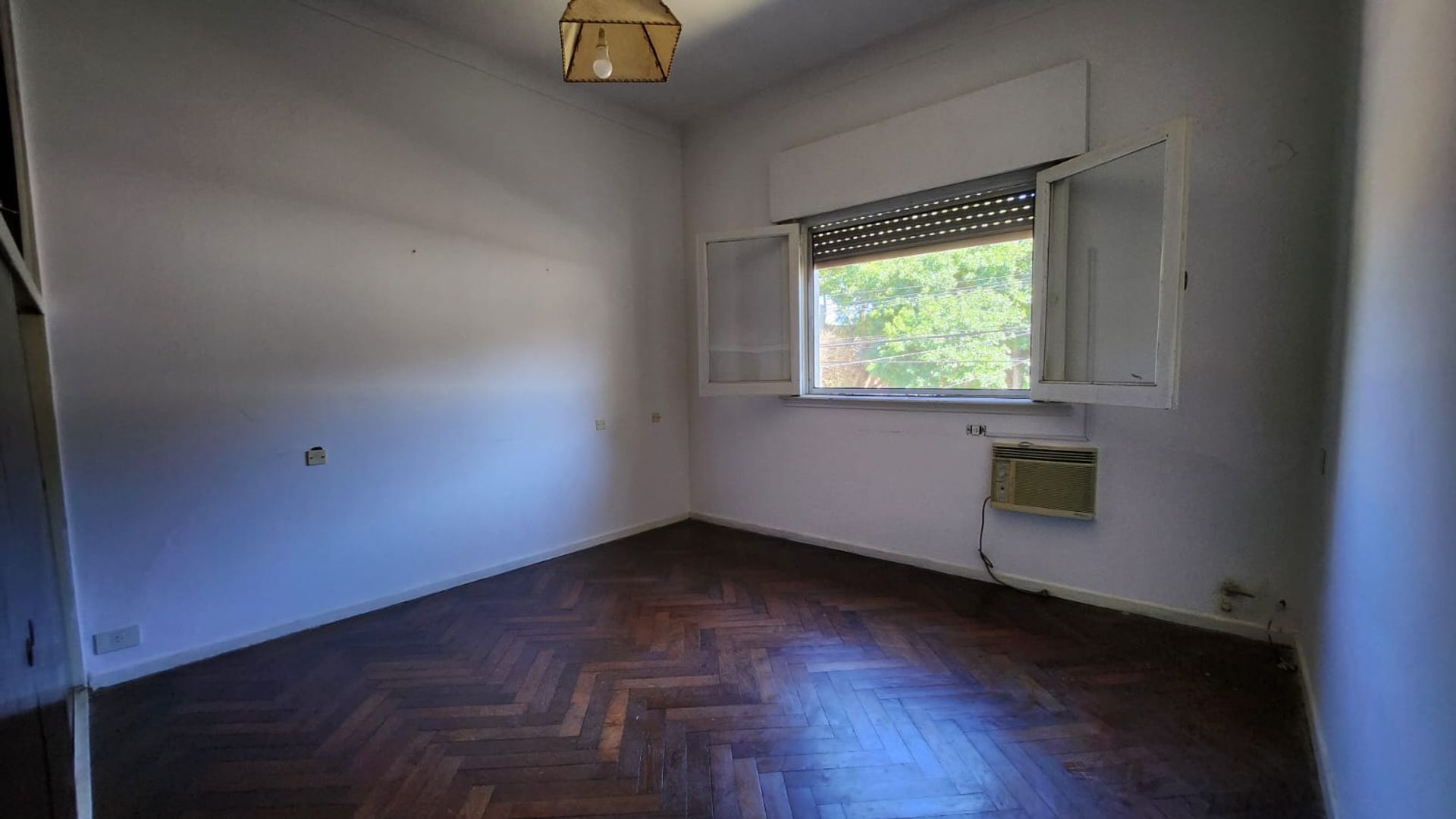 Venta Casa 5 Ambientes En Olivos - Apta Crédito