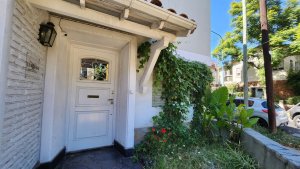 Venta Casa 5 Ambientes En Olivos - Apta Crédito