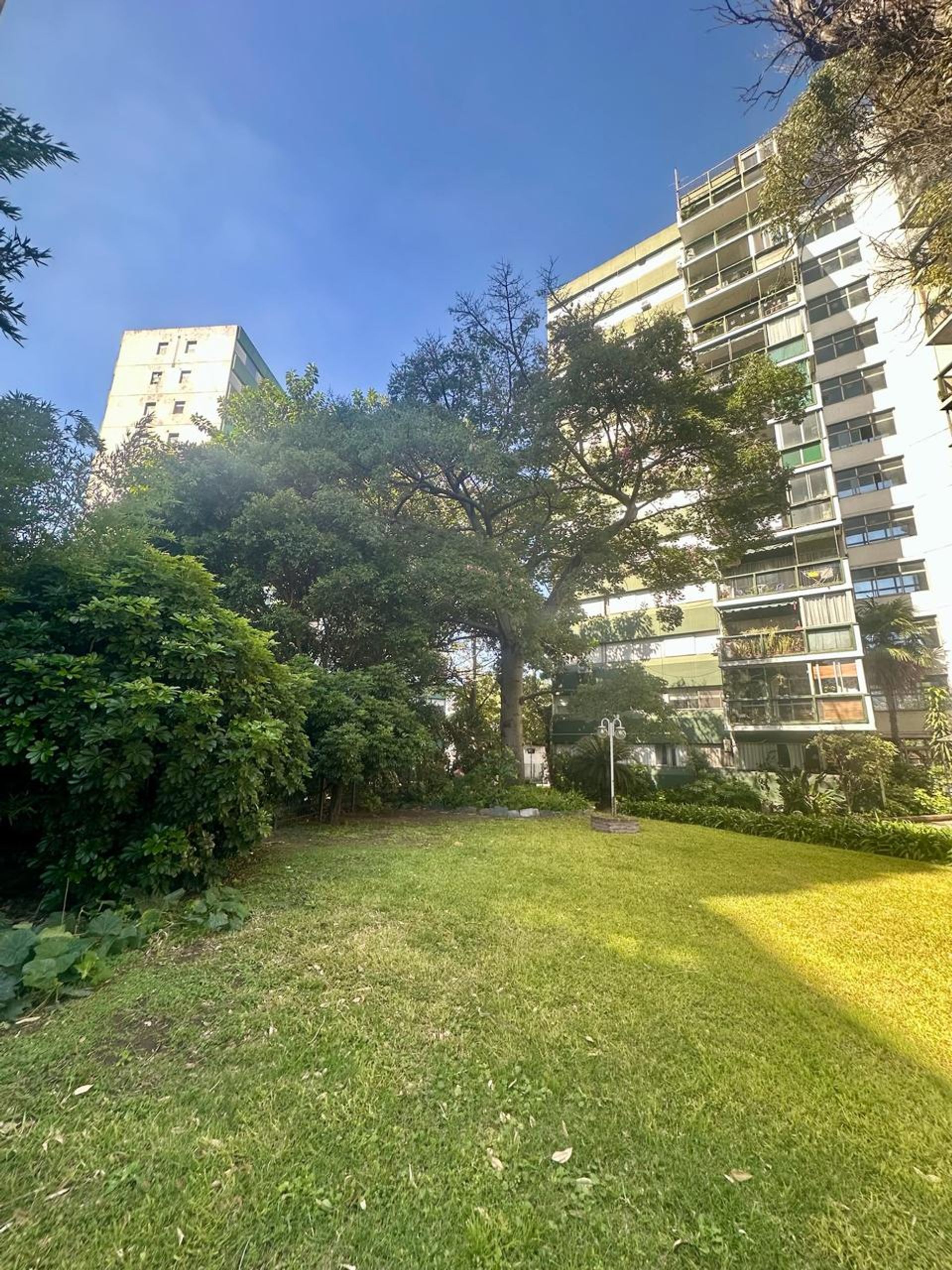 Venta Depto 3 Amb. – Cochera- Martinez