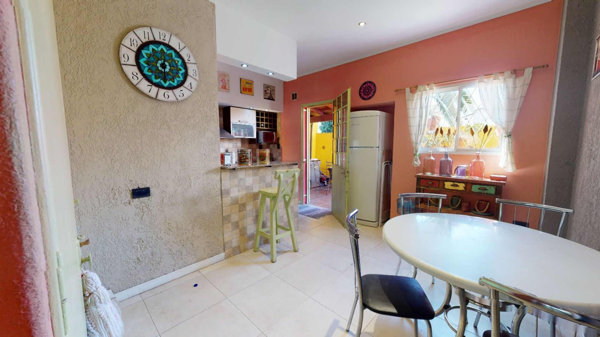 Casa 4 ambientes con cochera en alquiler Florida