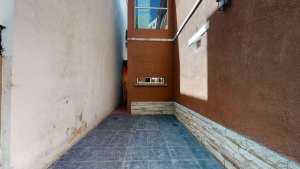 4-room house with garage for rent in Florida