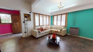4-room house with garage for rent in Florida