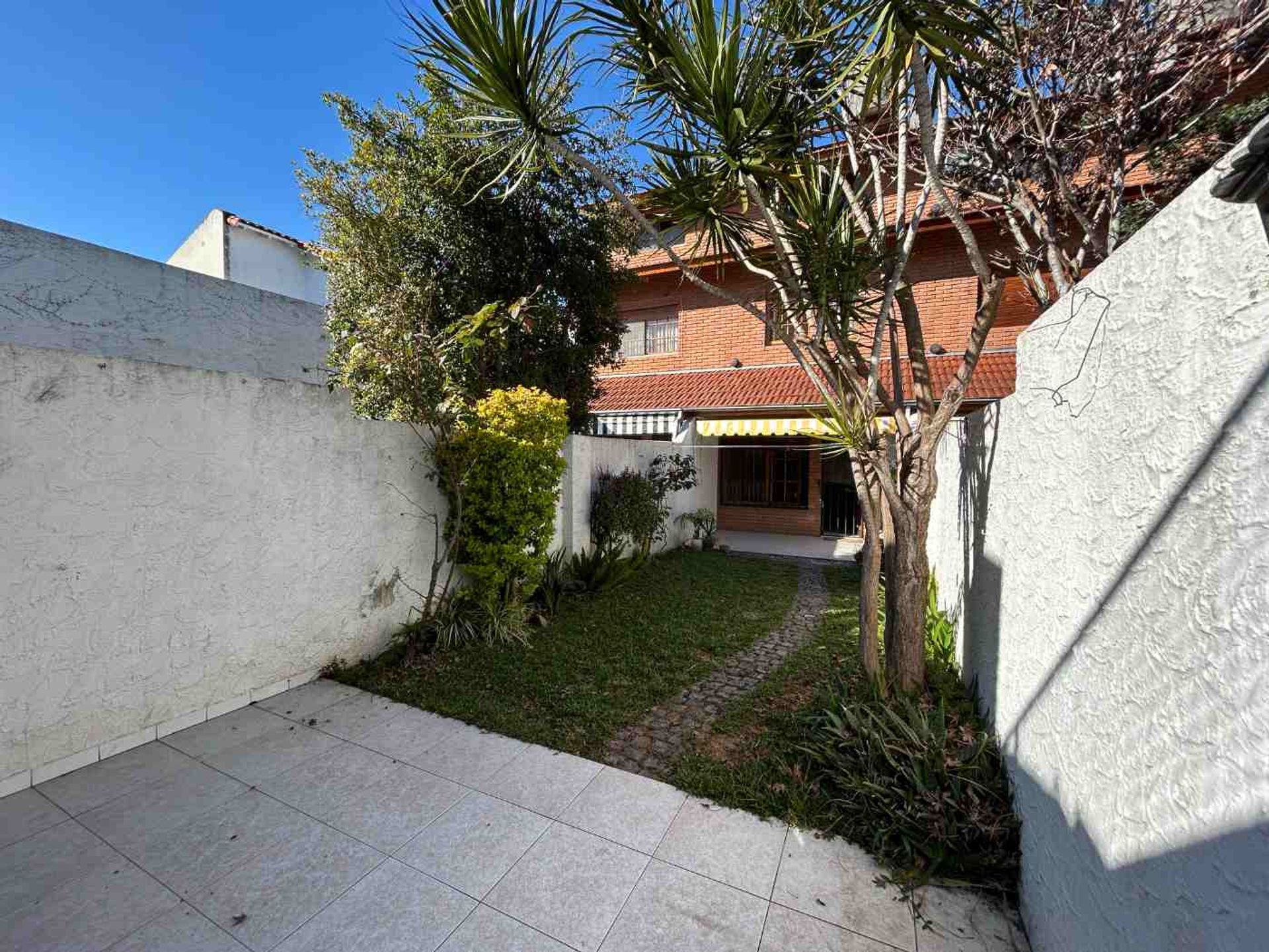 Venta duplex 5 amb en Olivos parrilla, jardin