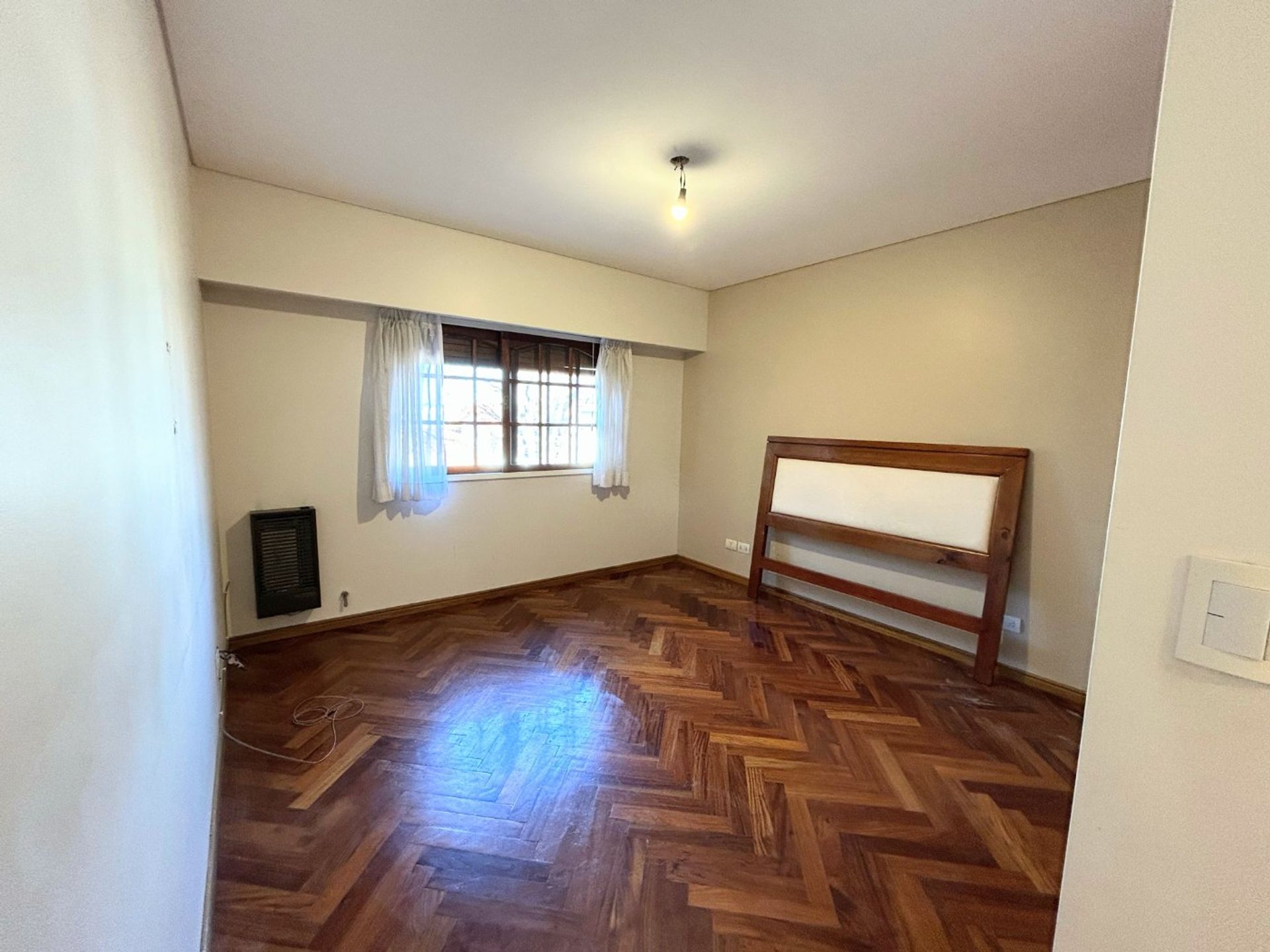 Venta duplex 5 amb en Olivos parrilla, jardin