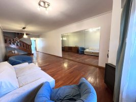Venta duplex 5 amb en Olivos parrilla, jardin