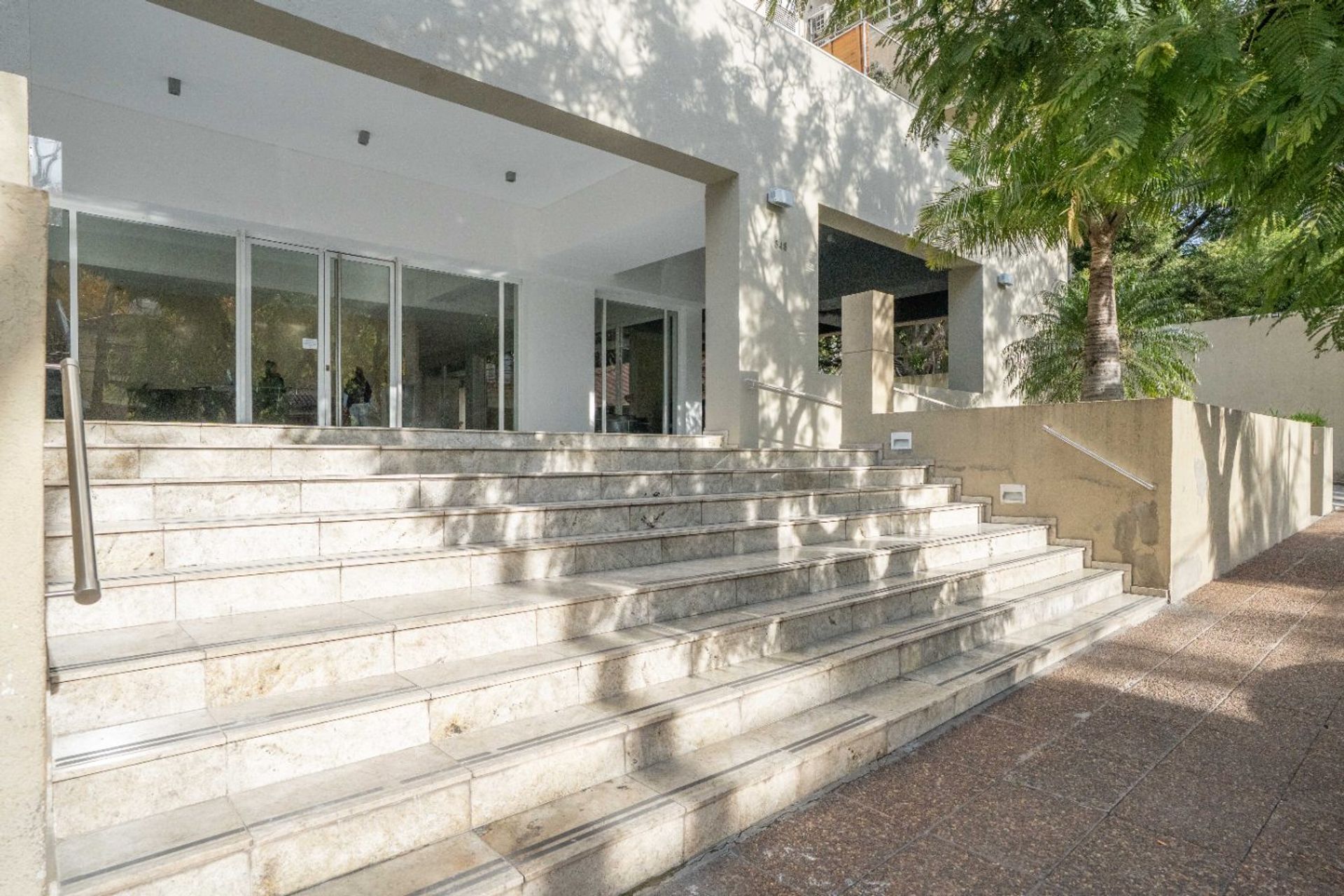 VICENTE LÓPEZ 2 ambientes con cochera y amenities