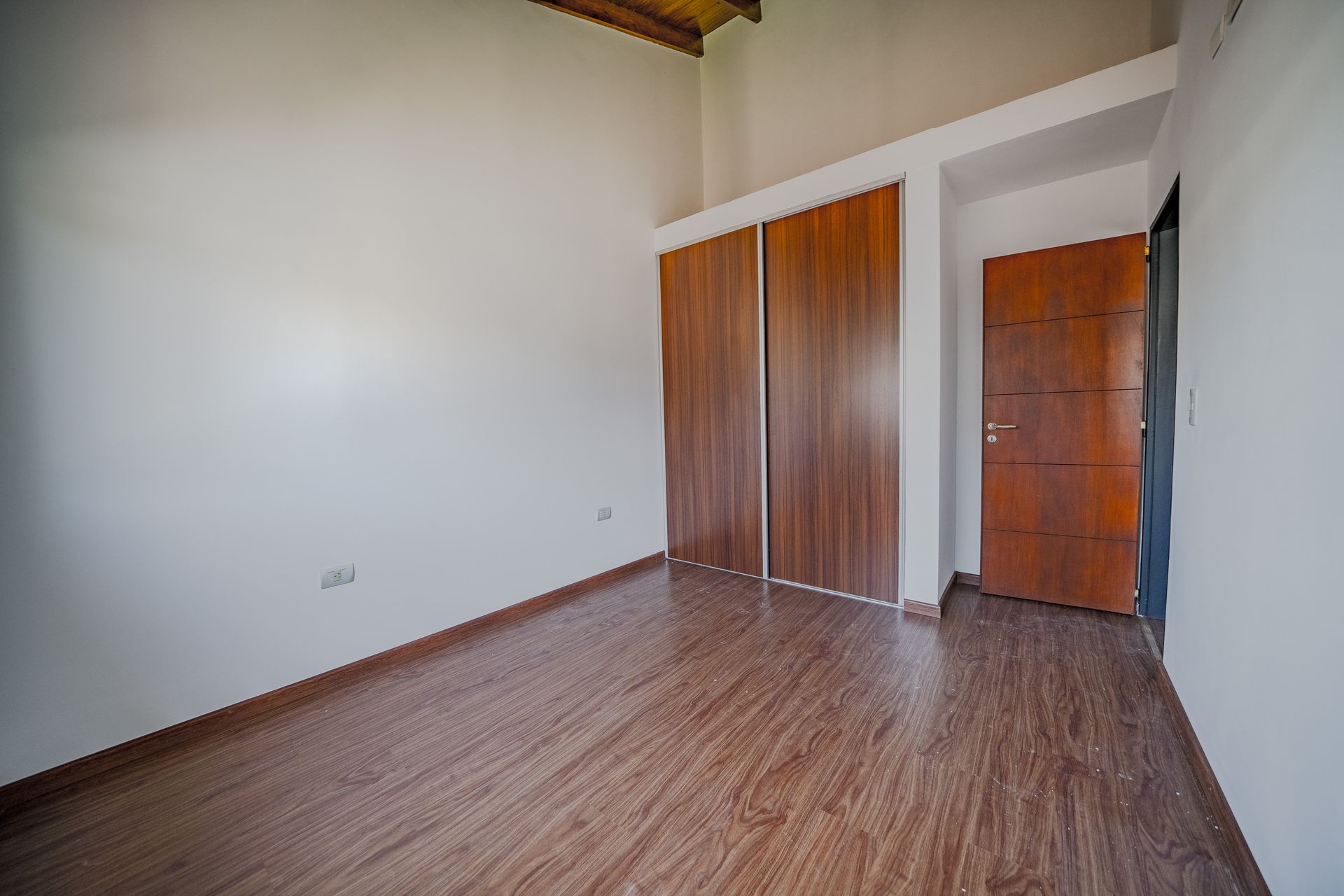 Venta Casa Munro 5 Ambientes-Permuta