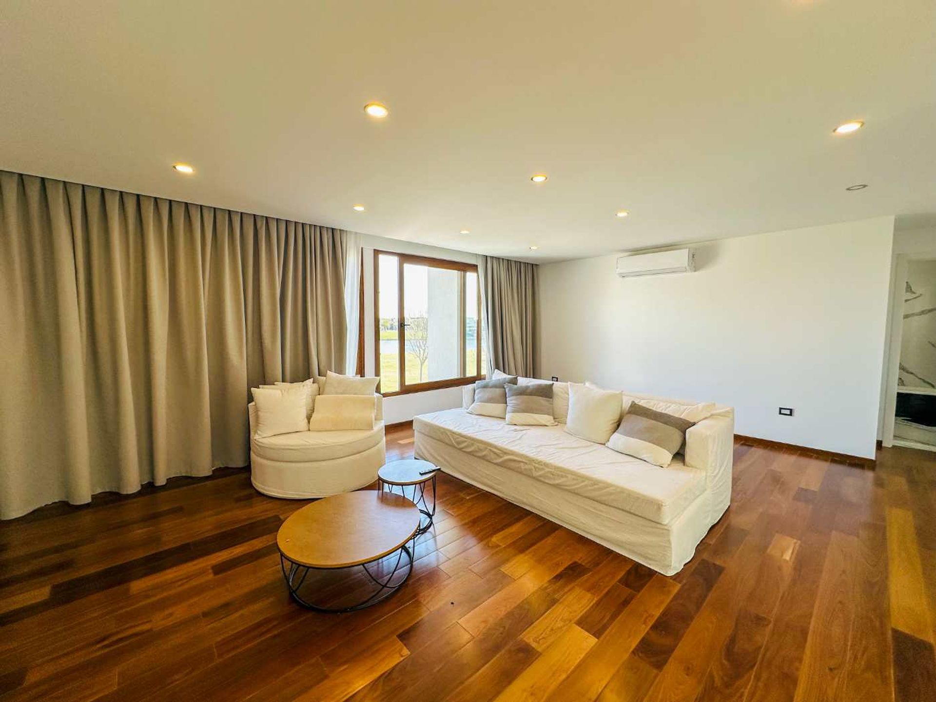 Alquiler Casa C/Lote Lago Barrio Virazon Nordelta