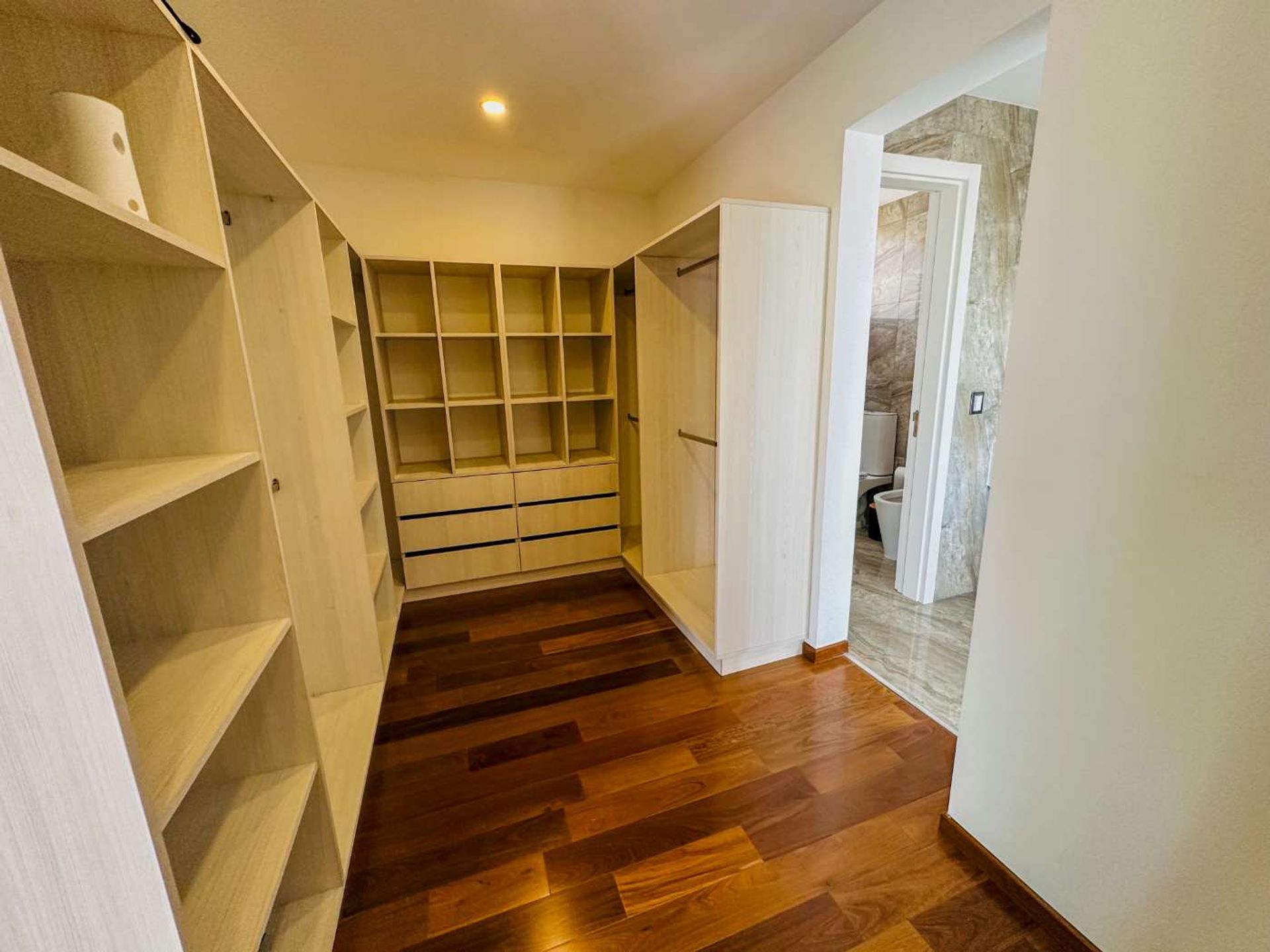 Alquiler Casa C/Lote Lago Barrio Virazon Nordelta