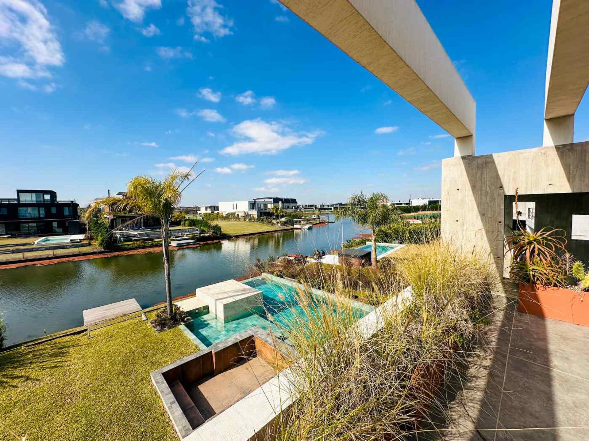 Alquiler Casa C/Lote Lago Barrio Virazon Nordelta