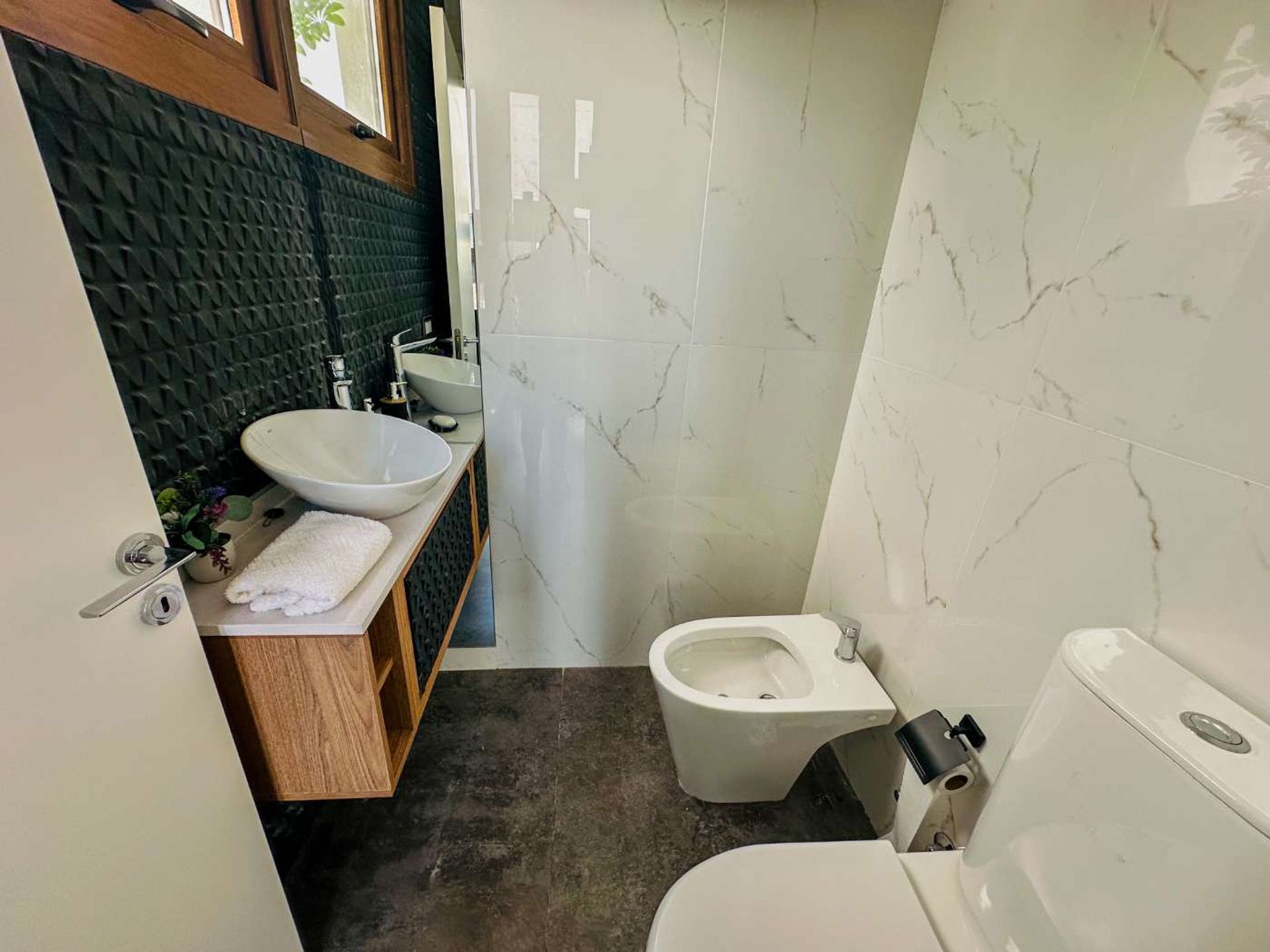 Alquiler Casa C/Lote Lago Barrio Virazon Nordelta