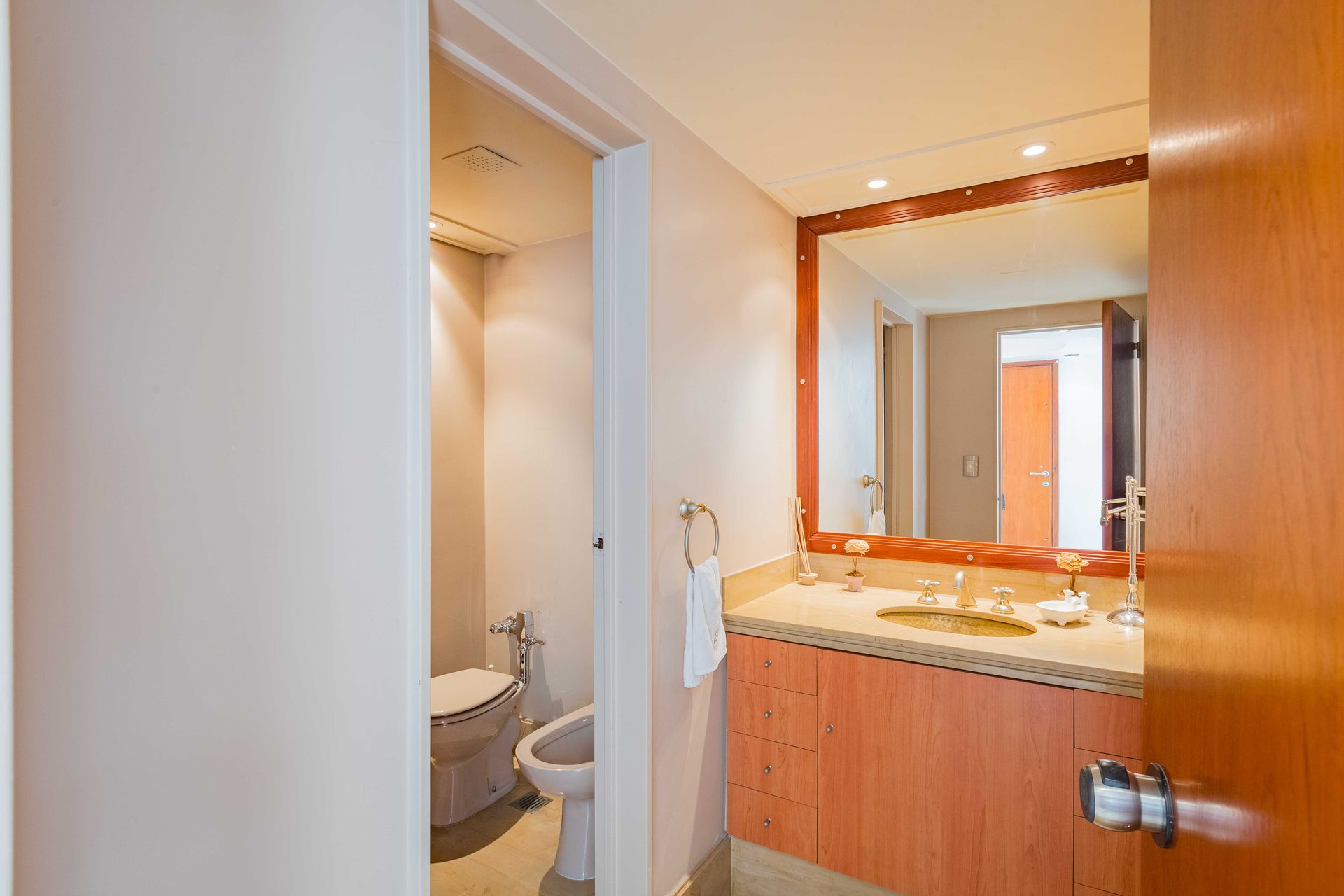 VENTA depto 6 ambientes vista al rio VTE LOPEZ