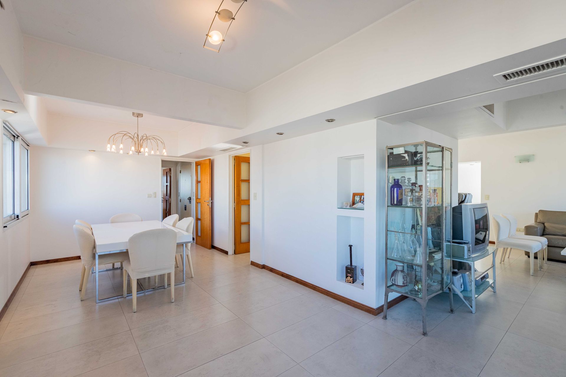 VENTA depto 6 ambientes vista al rio VTE LOPEZ