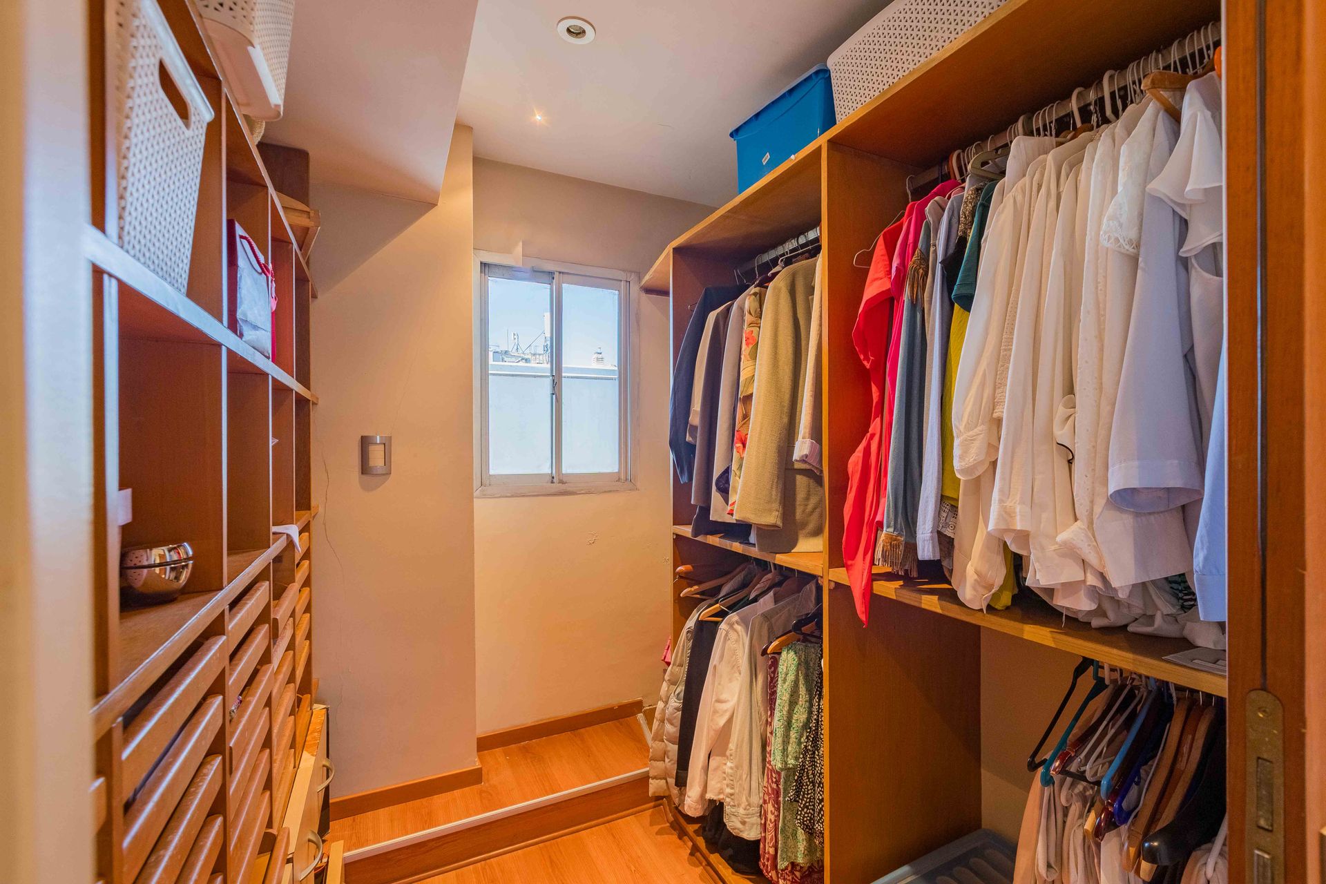 VENTA depto 6 ambientes vista al rio VTE LOPEZ