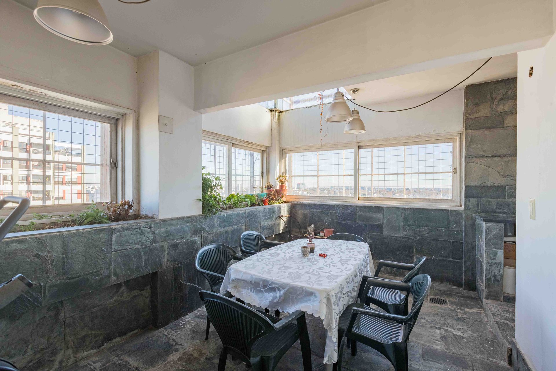 VENTA depto 6 ambientes vista al rio VTE LOPEZ
