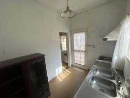Studio Apartment with Patio for Rent – Martinez